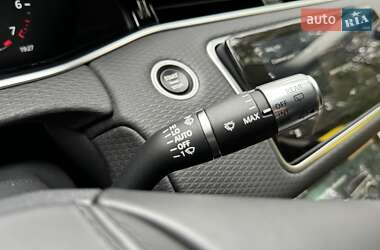Внедорожник / Кроссовер Land Rover Range Rover Evoque 2021 в 