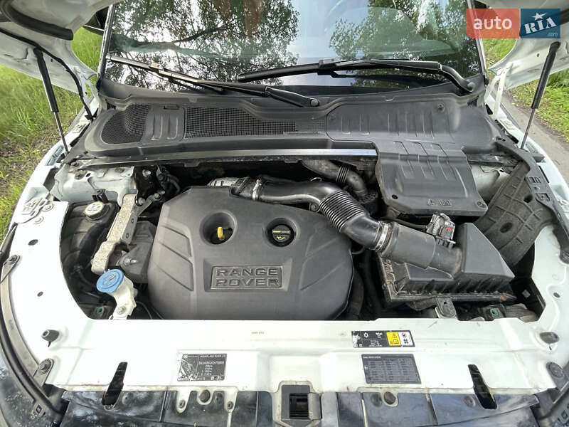 Внедорожник / Кроссовер Land Rover Range Rover Evoque 2013 в Мене