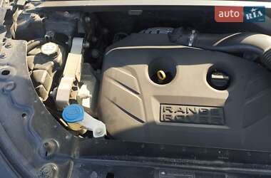 Внедорожник / Кроссовер Land Rover Range Rover Evoque 2013 в 