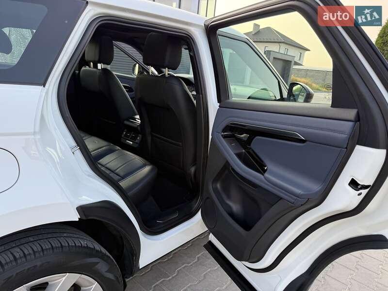Внедорожник / Кроссовер Land Rover Range Rover Evoque 2021 в Одессе
