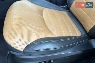 Внедорожник / Кроссовер Land Rover Range Rover Evoque 2015 в 