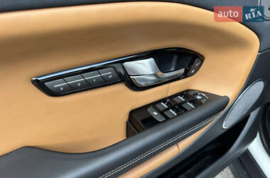 Внедорожник / Кроссовер Land Rover Range Rover Evoque 2015 в 
