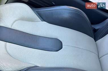 Позашляховик / Кросовер Land Rover Range Rover Evoque 2012 в 