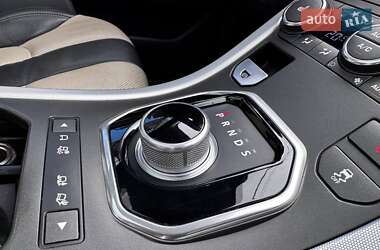 Внедорожник / Кроссовер Land Rover Range Rover Evoque 2014 в 