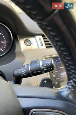 Внедорожник / Кроссовер Land Rover Range Rover Evoque 2012 в 