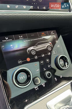 Внедорожник / Кроссовер Land Rover Range Rover Evoque 2019 в 