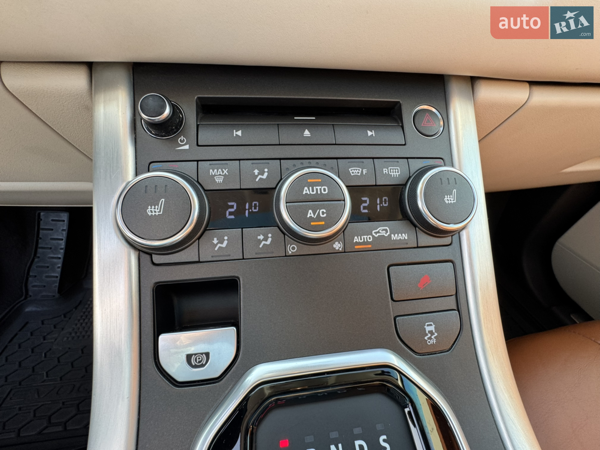 2012 Land Rover Range Rover Evoque - мініатюра 35