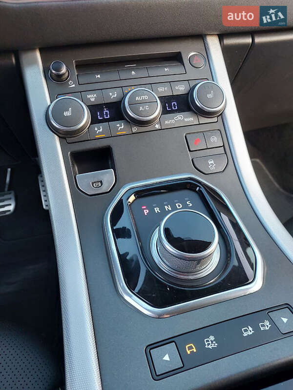 Внедорожник / Кроссовер Land Rover Range Rover Evoque 2015 в Ровно