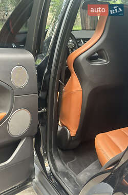 Внедорожник / Кроссовер Land Rover Range Rover Evoque 2015 в 