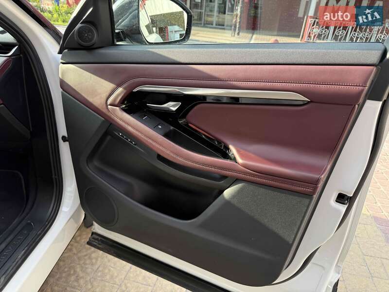 Внедорожник / Кроссовер Land Rover Range Rover Evoque 2019 в Львове