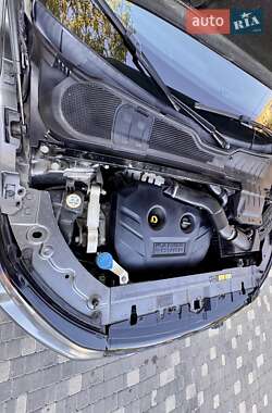 Внедорожник / Кроссовер Land Rover Range Rover Evoque 2014 в 