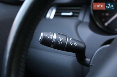 Внедорожник / Кроссовер Land Rover Range Rover Evoque 2016 в 