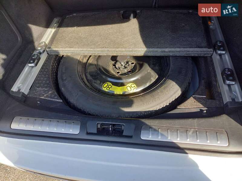 Внедорожник / Кроссовер Land Rover Range Rover Evoque 2012 в Киеве
