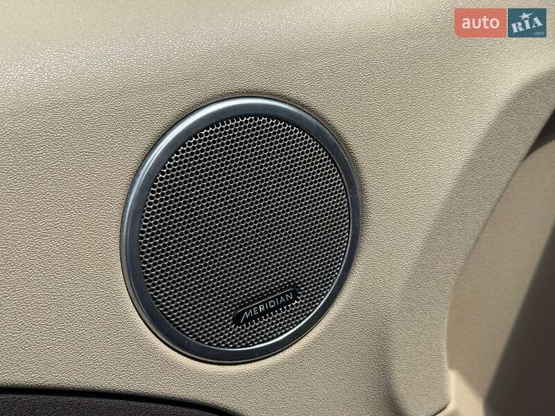 Позашляховик / Кросовер Land Rover Range Rover Evoque 2015 в Рівному