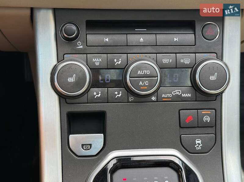 Позашляховик / Кросовер Land Rover Range Rover Evoque 2015 в Рівному