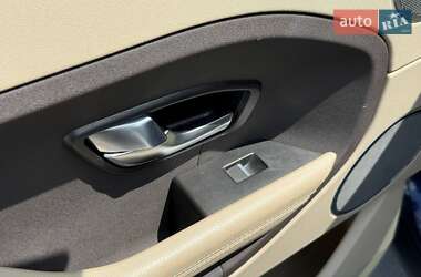 Внедорожник / Кроссовер Land Rover Range Rover Evoque 2015 в 