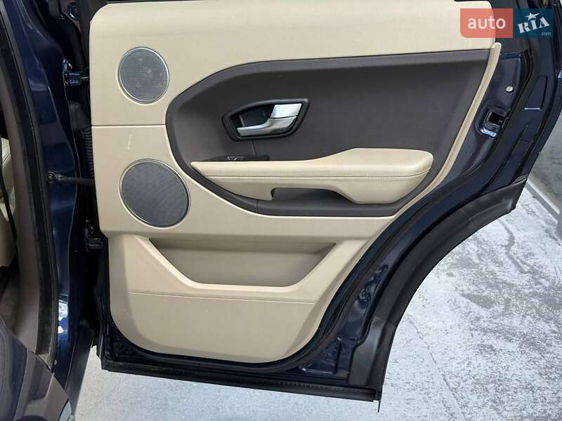 Позашляховик / Кросовер Land Rover Range Rover Evoque 2015 в Рівному