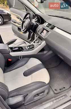 Позашляховик / Кросовер Land Rover Range Rover Evoque 2013 в 