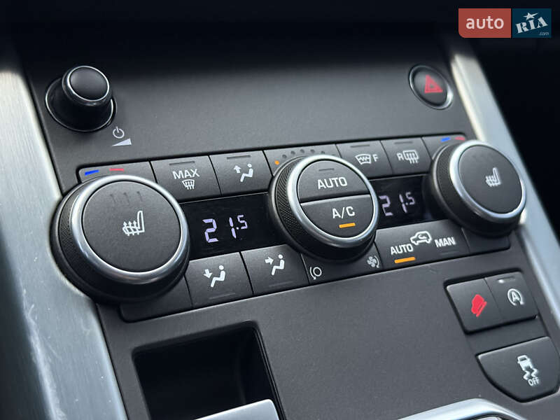 Внедорожник / Кроссовер Land Rover Range Rover Evoque 2016 в Киеве