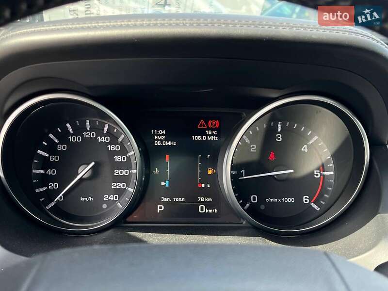 Внедорожник / Кроссовер Land Rover Range Rover Evoque 2014 в Львове