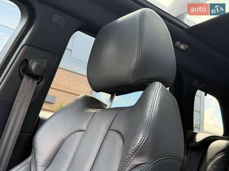 Позашляховик / Кросовер Land Rover Range Rover Evoque 2014 в Рівному