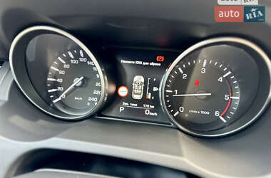 Внедорожник / Кроссовер Land Rover Range Rover Evoque 2014 в 