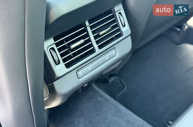 Позашляховик / Кросовер Land Rover Range Rover Evoque 2024 в 