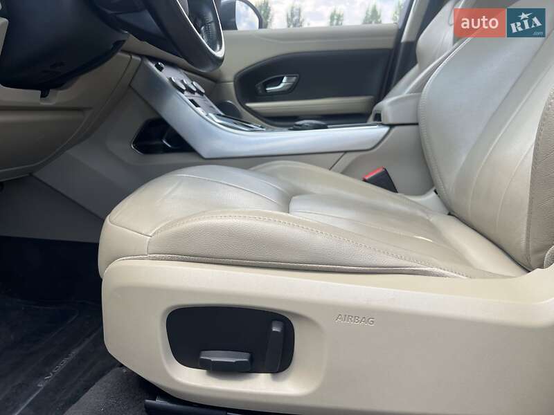 Внедорожник / Кроссовер Land Rover Range Rover Evoque 2016 в Киеве