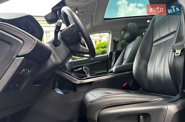 Позашляховик / Кросовер Land Rover Range Rover Evoque 2019 в 