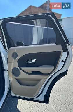 Внедорожник / Кроссовер Land Rover Range Rover Evoque 2014 в 