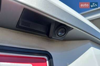 Внедорожник / Кроссовер Land Rover Range Rover Evoque 2014 в 