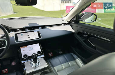 Внедорожник / Кроссовер Land Rover Range Rover Evoque 2022 в 