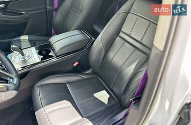 Внедорожник / Кроссовер Land Rover Range Rover Evoque 2022 в 