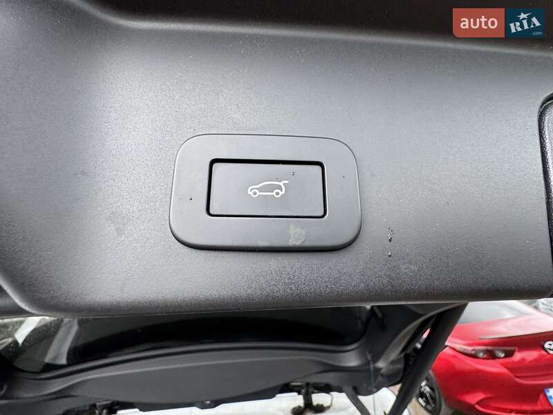 Внедорожник / Кроссовер Land Rover Range Rover Evoque 2022 в Киеве