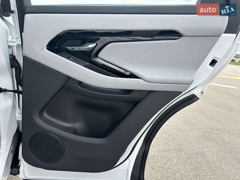 Внедорожник / Кроссовер Land Rover Range Rover Evoque 2024 в Киеве