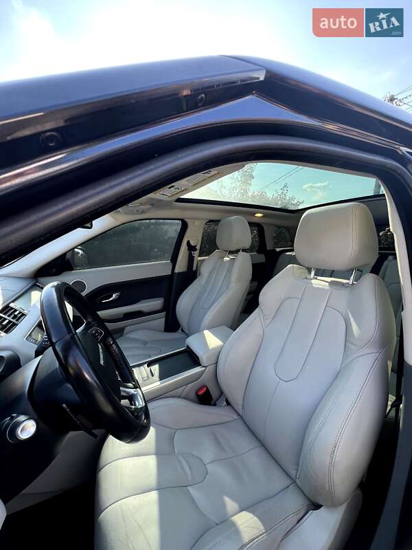 Позашляховик / Кросовер Land Rover Range Rover Evoque 2015 в Рівному