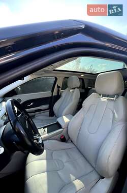 Внедорожник / Кроссовер Land Rover Range Rover Evoque 2015 в 