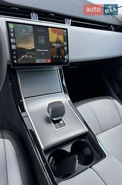 Внедорожник / Кроссовер Land Rover Range Rover Evoque 2024 в 