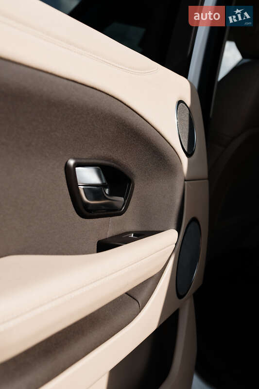 Внедорожник / Кроссовер Land Rover Range Rover Evoque 2018 в Коломые фото 42 Внедорожник / Кроссовер Land Rover Range Rover Evoque 2018 в Коломые