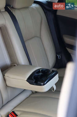 Внедорожник / Кроссовер Land Rover Range Rover Evoque 2015 в 