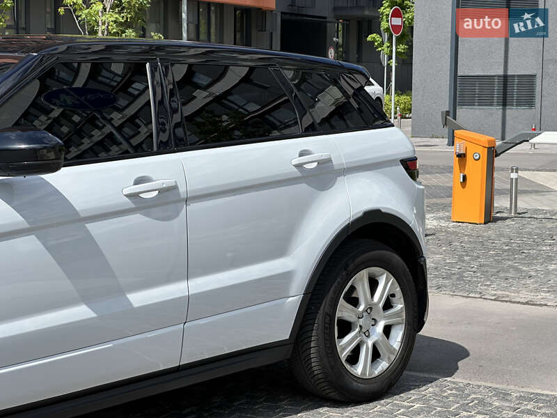 Внедорожник / Кроссовер Land Rover Range Rover Evoque 2015 в Киеве