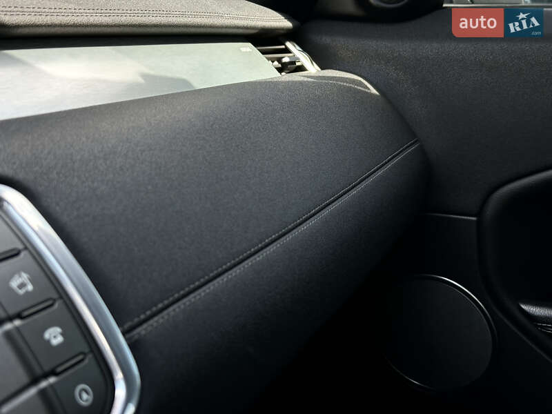 Внедорожник / Кроссовер Land Rover Range Rover Evoque 2015 в Киеве