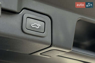 Внедорожник / Кроссовер Land Rover Range Rover Evoque 2015 в 