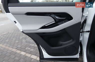 Внедорожник / Кроссовер Land Rover Range Rover Evoque 2024 в 