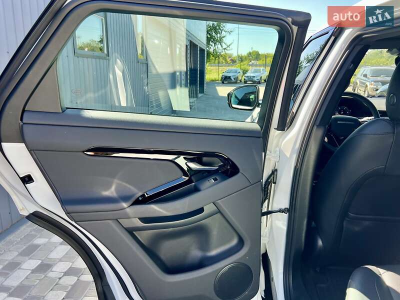 Внедорожник / Кроссовер Land Rover Range Rover Evoque 2024 в Киеве фото 30 Внедорожник / Кроссовер Land Rover Range Rover Evoque 2024 в Киеве