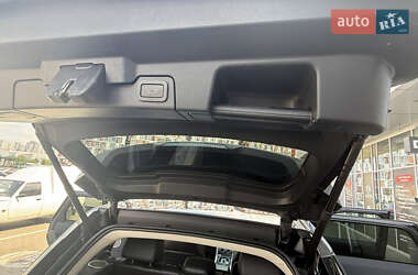 Внедорожник / Кроссовер Land Rover Range Rover Evoque 2015 в 