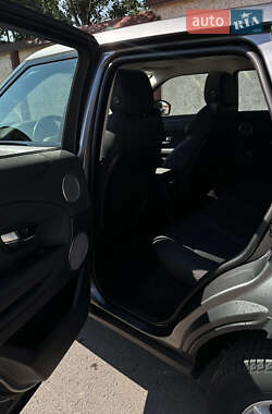 Внедорожник / Кроссовер Land Rover Range Rover Evoque 2015 в 