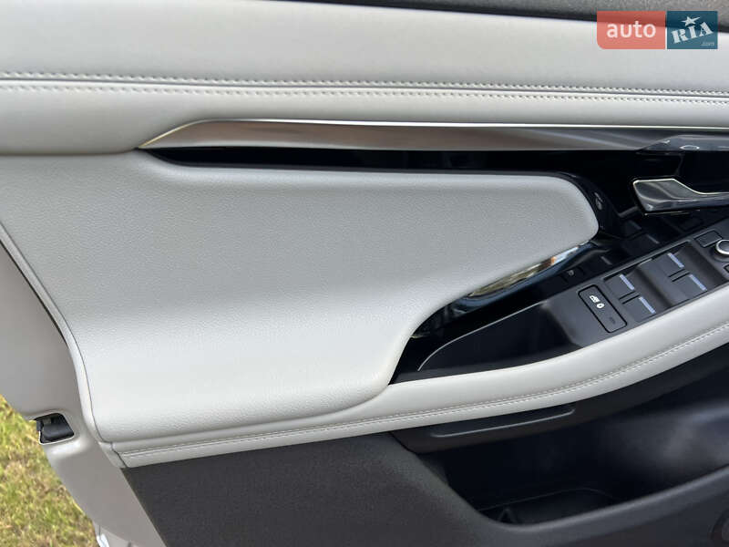 Внедорожник / Кроссовер Land Rover Range Rover Evoque 2020 в Киеве