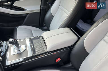 Внедорожник / Кроссовер Land Rover Range Rover Evoque 2020 в 