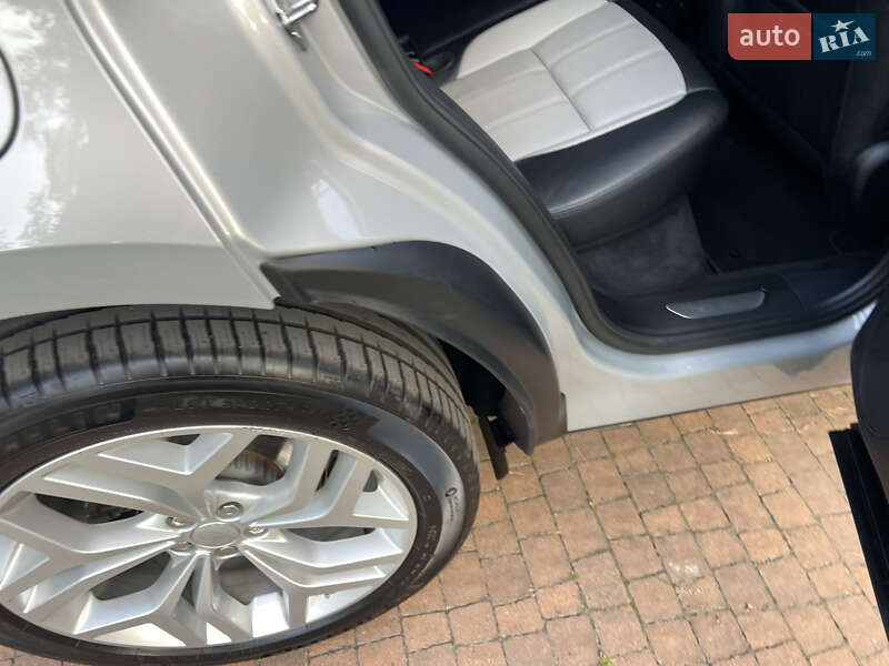 Внедорожник / Кроссовер Land Rover Range Rover Evoque 2020 в Киеве